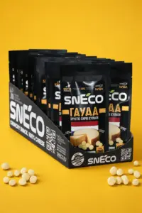 Сир сушений snEco "Гауда", 14г (25 упаковок) / Короб фірмовий ShowBox: упаковка і продукт